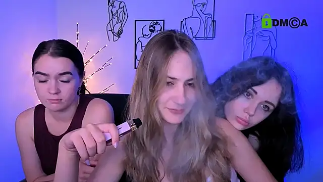 riley_sanders webcam