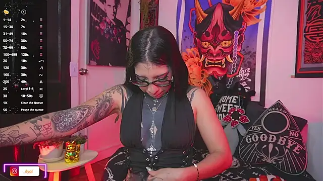 dalia_vorhees (F young) - Suck fingers♡