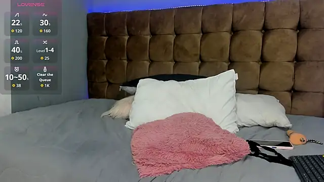 Violet_Moon20 webcam