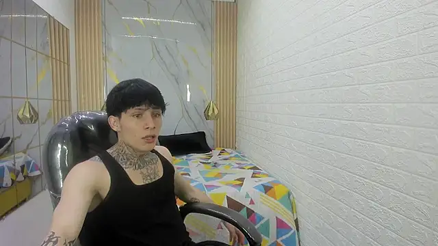 cry_thereal (M twink) - cum show