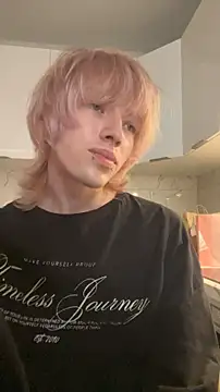 ixistudiomember (M twink) - slap ass x5