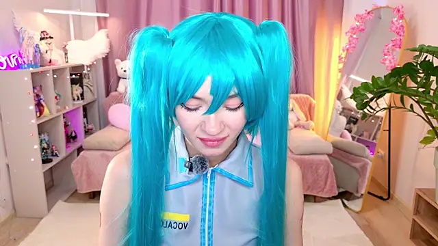 miiya_moore (F teen) - Control me for 2 minutes 🎮