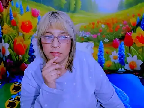 indianroxy webcam