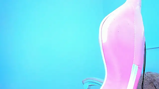 ariana_f (T young) - play with my delicious tits