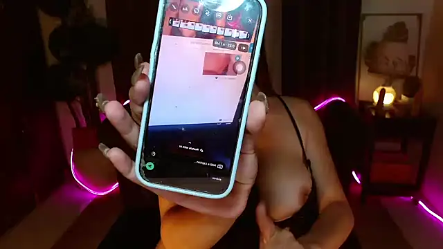 MouthWatering_Ayesha webcam