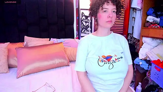 Isabella_Flores