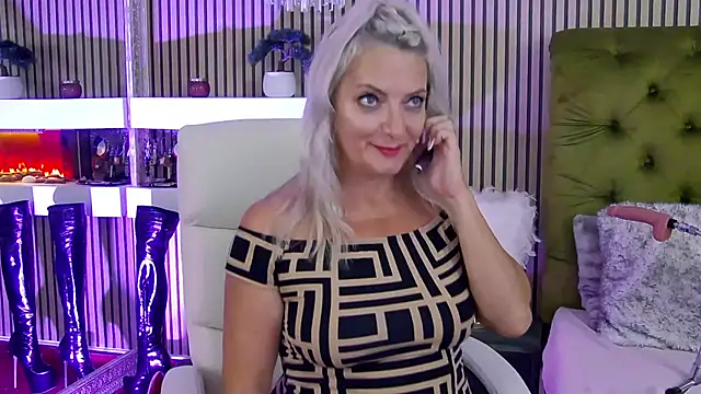 LadyTouch webcam