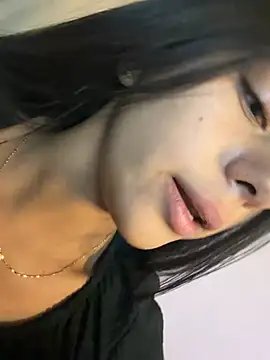 Lilybeeth 🎨 live online chat