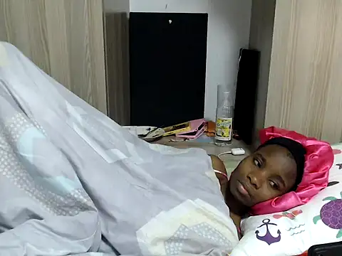 lee_shaz webcam