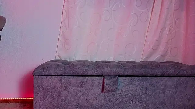 Blueberry_gothic webcam
