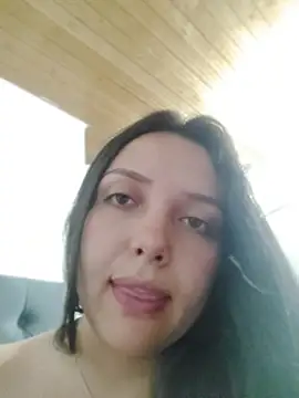 Bella_Karoline