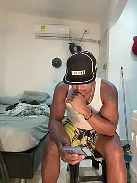 bigdick211292 webcam