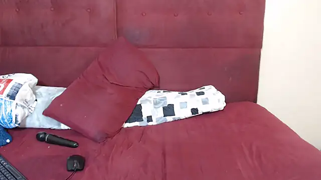 SweetThickEbony01 webcam