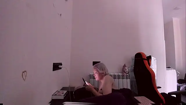 Lyricca webcam