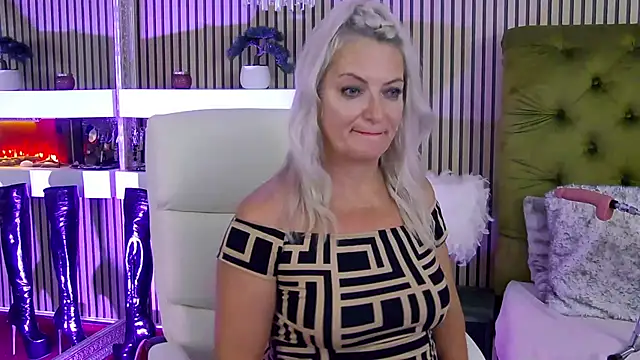 LadyTouch webcam
