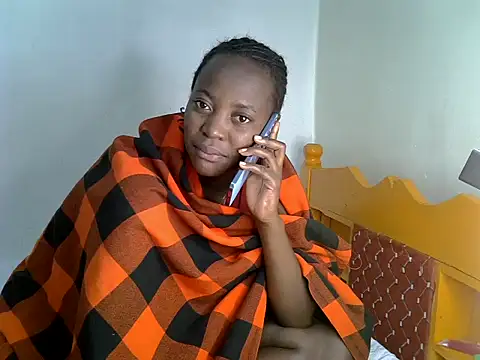 Live webcam thumbnail of pretty_serene featuring #girls and #new