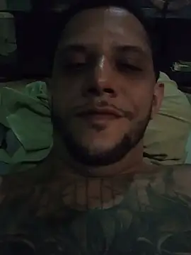 nando_33 - Nando_33's free webcam - UK Sex Cams