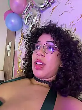 Woo_isDaphne webcam