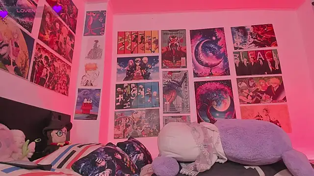 MissCurvyTop webcam