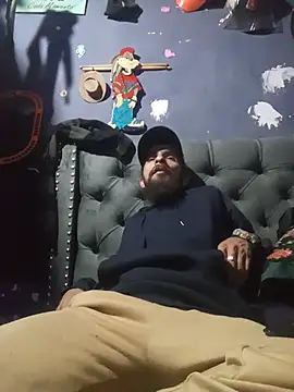hairy_mannn webcam