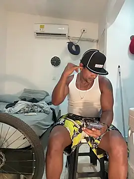 bigdick211292 webcam