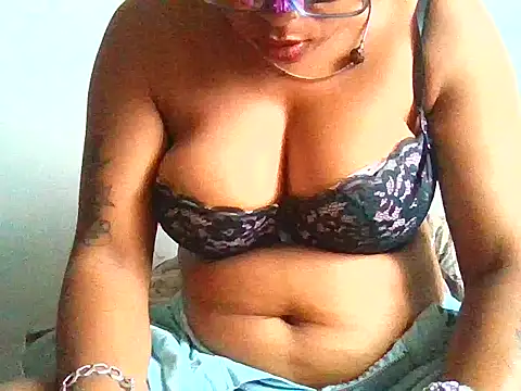 RUKMINI_60 webcam