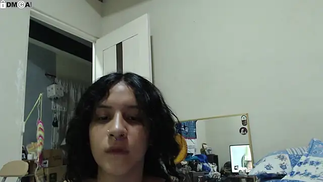 AlinaWoolf_ webcam