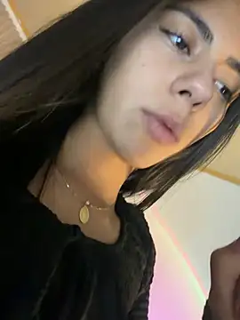 Lilybeeth 🎨 live online chat