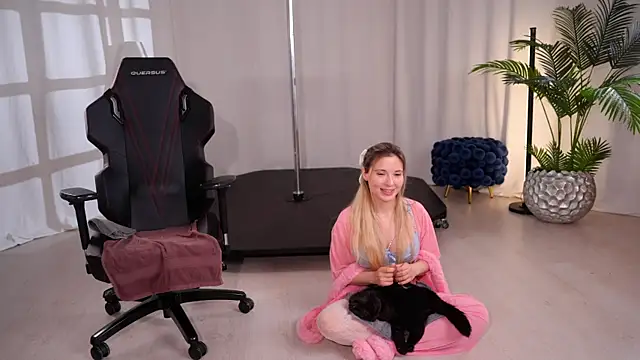 KittyCaitlin webcam