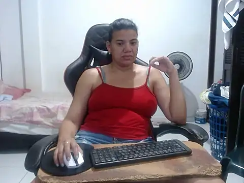 Adriana_0312 webcam