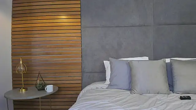 EllaSanz_ webcam