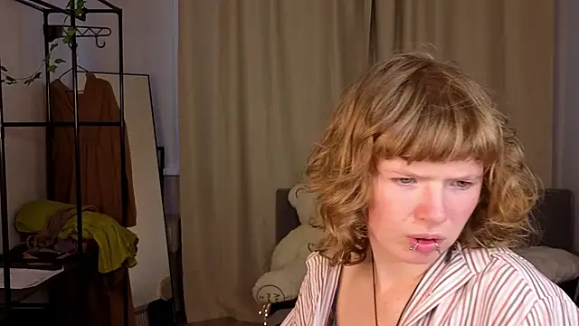 VioletDesiree webcam