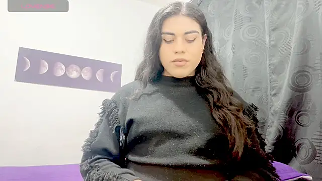模特: Ariana_Rodriguez_