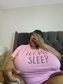 nancy111 (F milf) - Make mama drip and squit with toy baby
