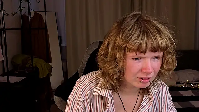 VioletDesiree webcam