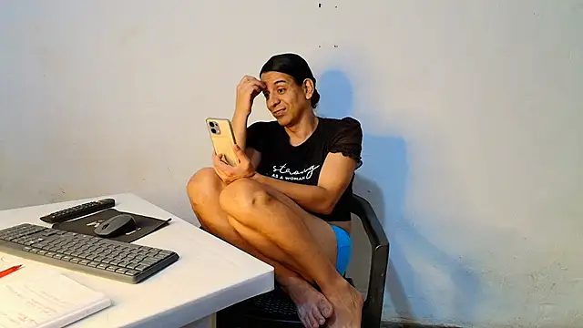 Oh_Tique webcam