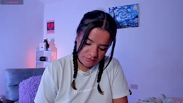 Shophie_thoopson webcam