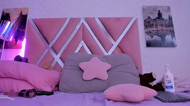 aniemorningstar webcam