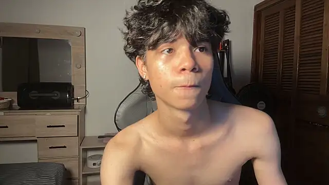 OopsAgain_ webcam