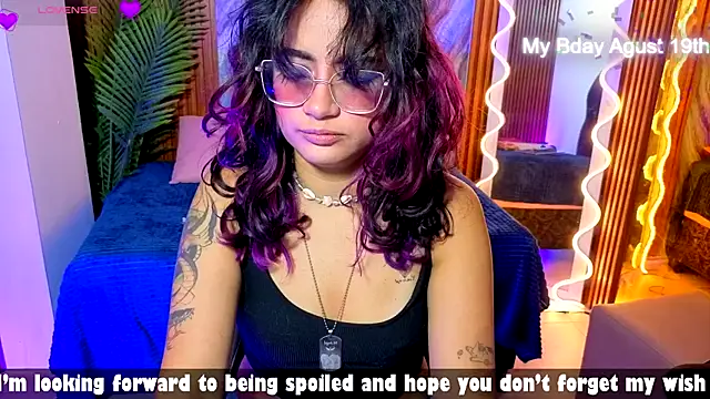 kristen_tay webcam