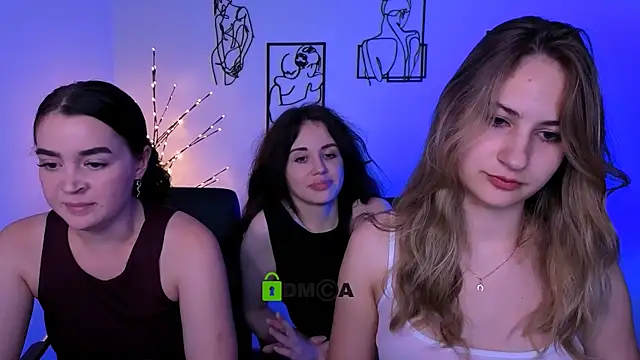riley_sanders webcam