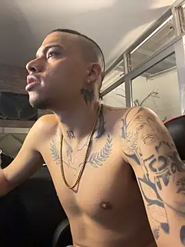 AlphaMasterXxx webcam