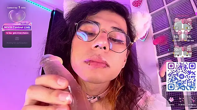 Sweet-SharoKitty webcam