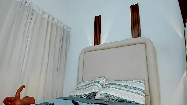 KatieBoison webcam
