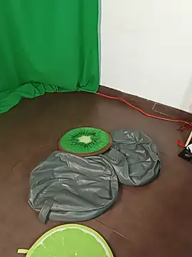 LittleTymmy webcam