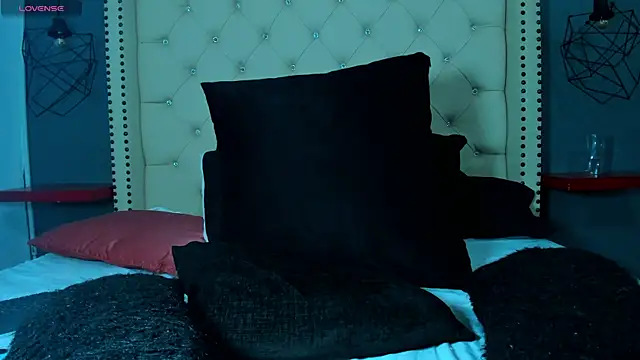 Brillytdoll webcam