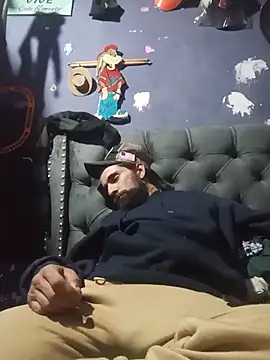 hairy_mannn webcam