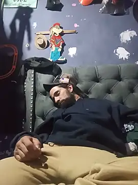 hairy_mannn webcam