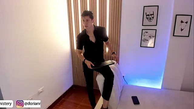 dorianmistery2322_ (M young) - SHOW CUM 💦🎄🔥