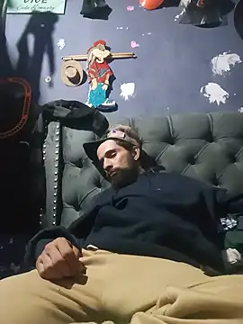 hairy_mannn webcam